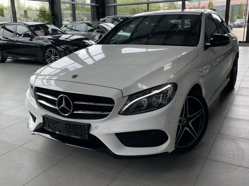 Polarweiss unilack Gebraucht 2017 Mercedes C220 AMG Limousine | 28.990 € (Teuer) - Bild 1/4