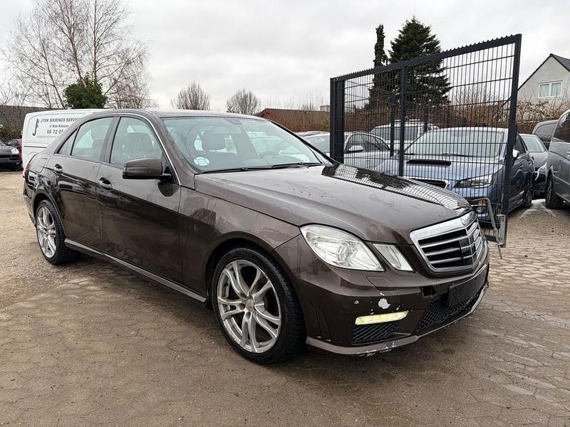 Gebraucht Mercedes E200 AMG 136 PS (100 kW) 2011 Braun Limousine