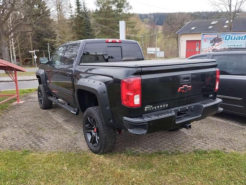 Gebraucht Chevrolet Silverado 360 PS (264 kW) 2018 Schwarz SUV