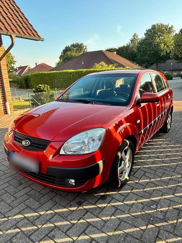Rot Gebraucht 2006 Kia Rio 2 Kleinwagen | 1.800 € (Guter Preis) - Bild 1/4