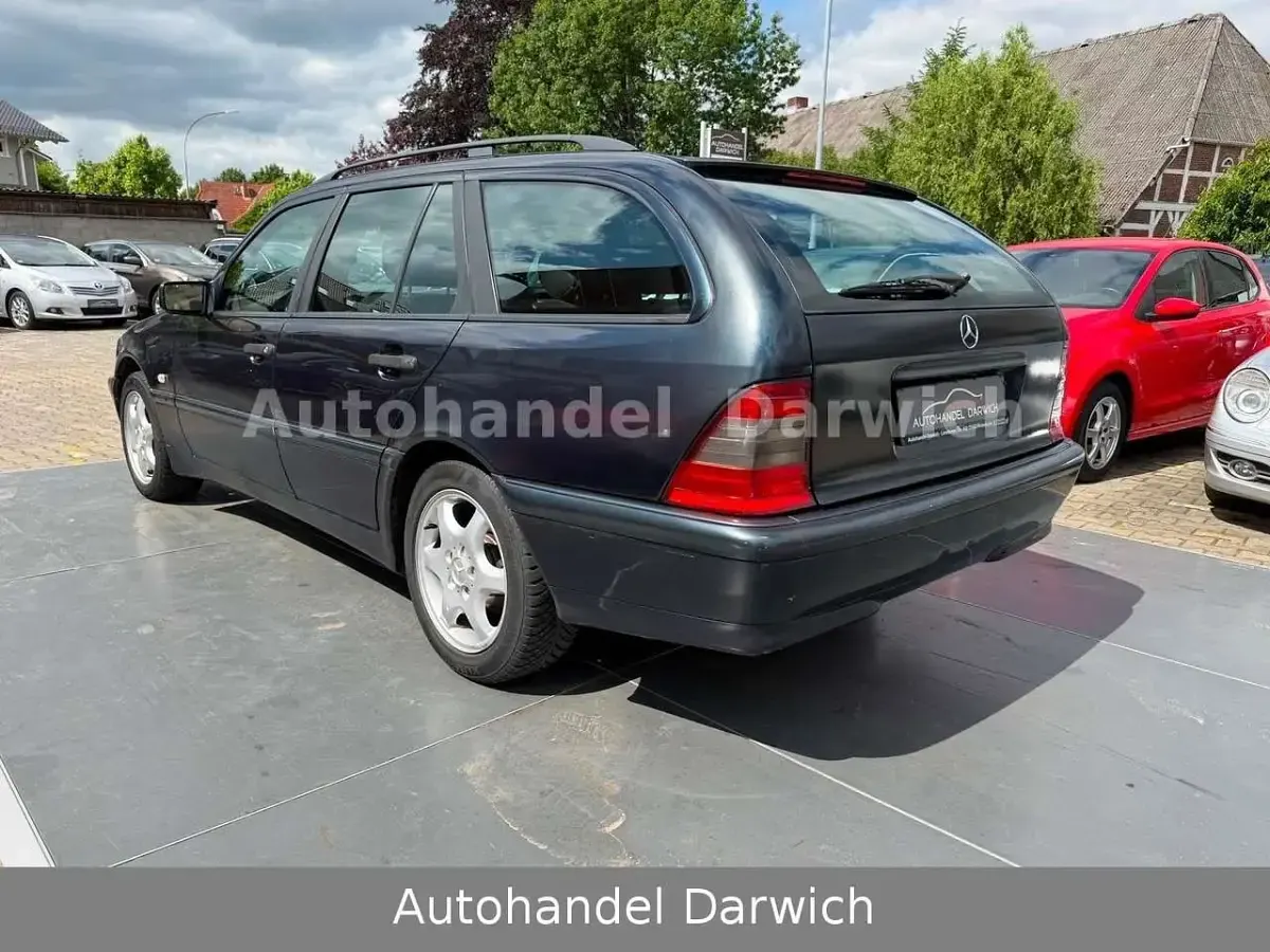 Gebraucht Mercedes C180 Elegance 122 PS (89 kW) 1998 Schwarz Kombi