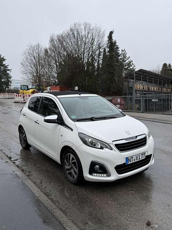 Gebraucht Peugeot 108 Allure 82 PS (60 kW) 2016 Weiß Kleinwagen