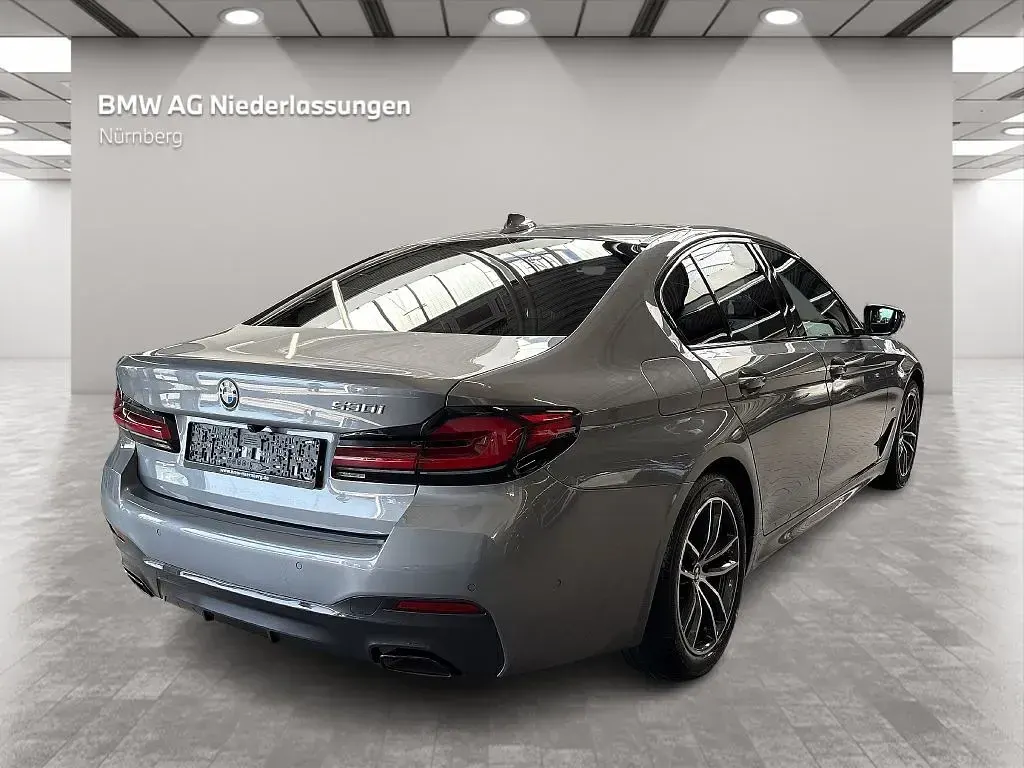 Gebraucht BMW 530 Performance 245 PS (180 kW) 2022 Grau Limousine