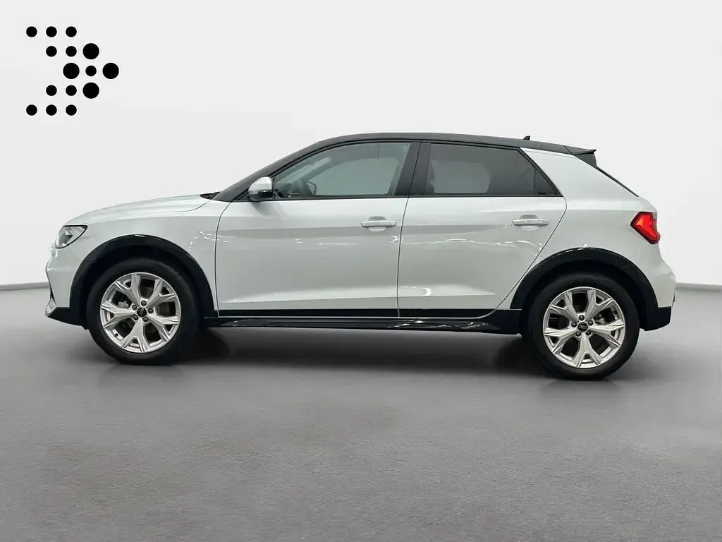 Gebraucht Audi A1 S-Line 150 PS (110 kW) 2025 Gletscherweiß metallic SUV