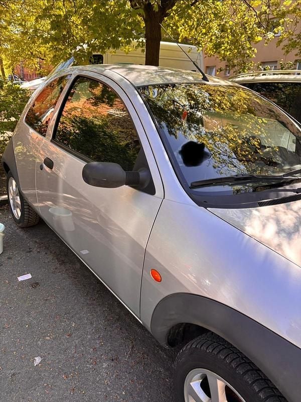 Usata Ford Ka 60 CV (44 kW) 2001 Argento Utilitaria