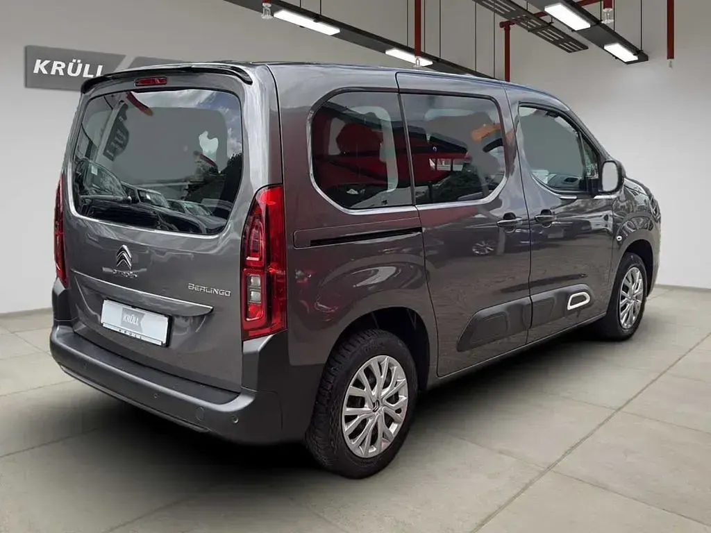 Gebraucht Citroën Berlingo Feel 131 PS (96 kW) 2022 Grau Van / Kleinbus
