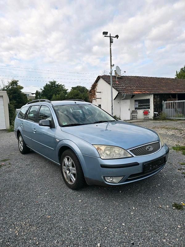 Blau Gebraucht 2003 Ford Mondeo Kombi | 849 € (Superpreis) - Bild 1/4