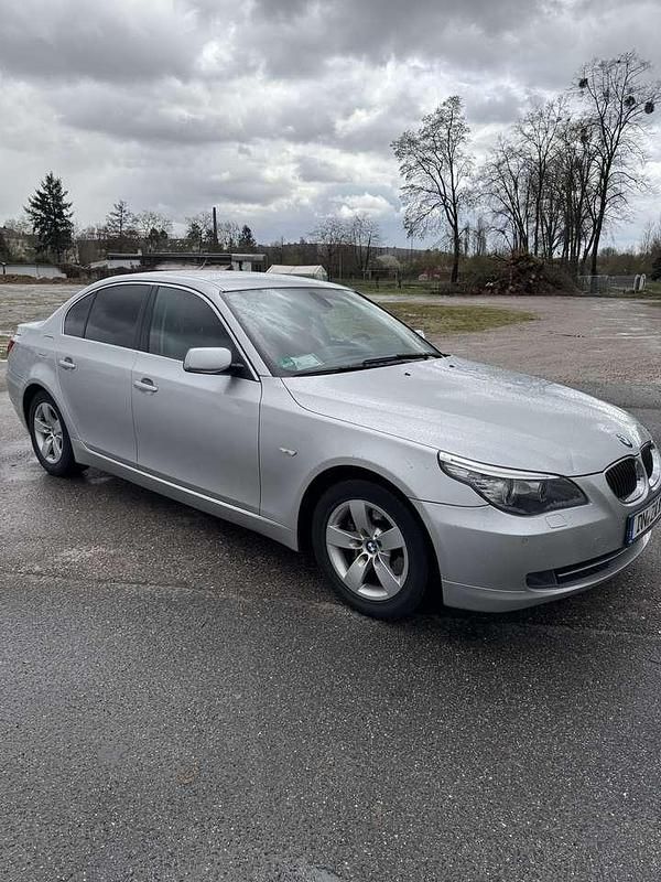 Gebraucht BMW 525 218 PS (160 kW) 2007 Grau Limousine