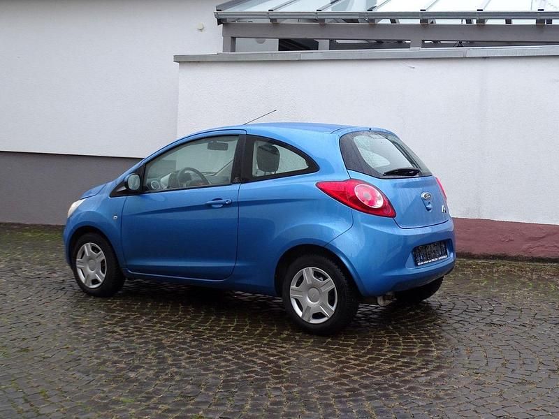 Gebraucht Ford Ka 69 PS (50 kW) 2010 Blau Kleinwagen