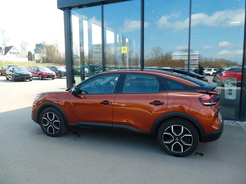 Gebraucht Citroën e-C4 Feel 100 kW (136 PS) 2022 Orange SUV