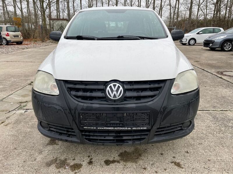 Gebraucht VW Fox Basis 54 PS (39 kW) 2008 Weiß Kleinwagen