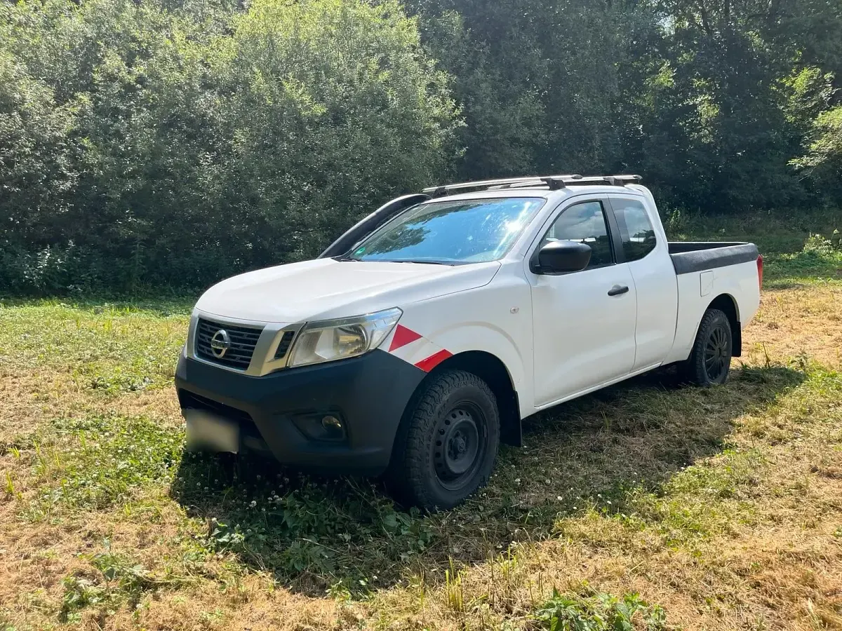 Gebraucht Nissan Navara 163 PS (119 kW) 2016 Weiß Pickup