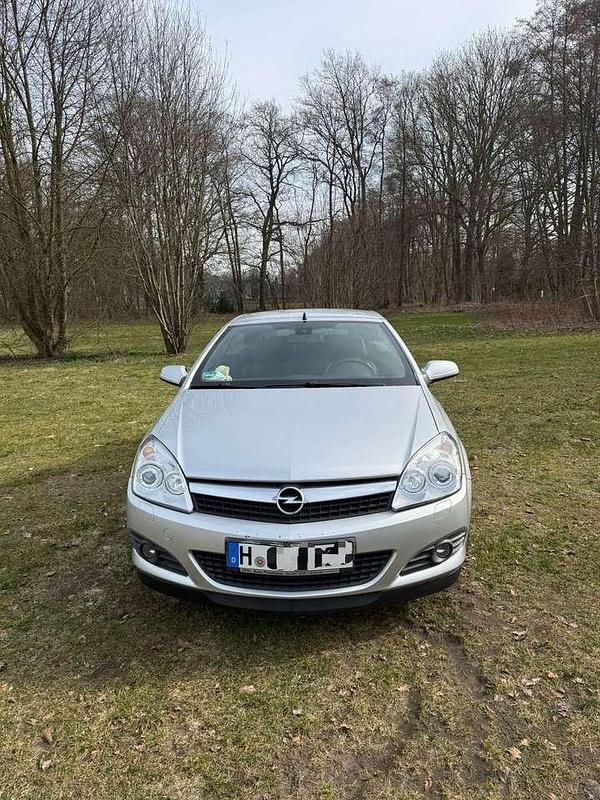 Gebraucht Opel Astra Cosmo 140 PS (102 kW) 2007 Silber