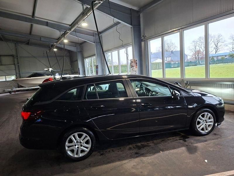 Gebraucht Opel Astra Design & Tech 107 PS (78 kW) 2021 Schwarz Kombi