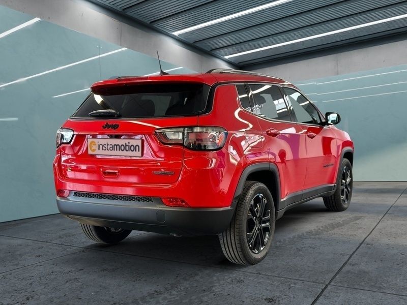 Gebraucht Jeep Compass Night Eagle 131 PS (96 kW) 2023 Rot SUV