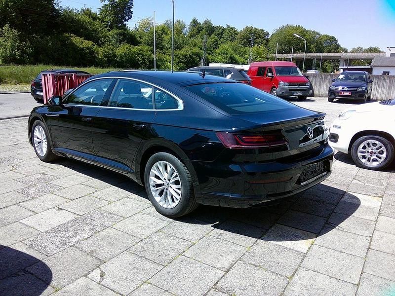 Gebraucht VW Arteon 150 PS (110 kW) 2018 Schwarz Kleinwagen