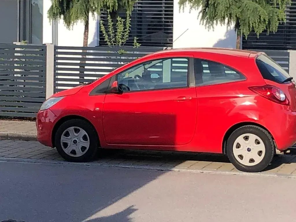 Gebraucht Ford Ka Trend 69 PS (50 kW) 2010 Rot Kleinwagen