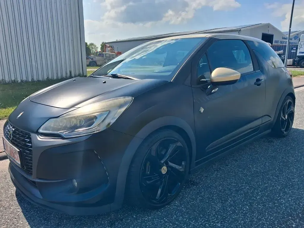 Gebraucht DS Automobiles DS3 Crossback Performance Black Special 208 PS (152 kW) 2017 Schwarz