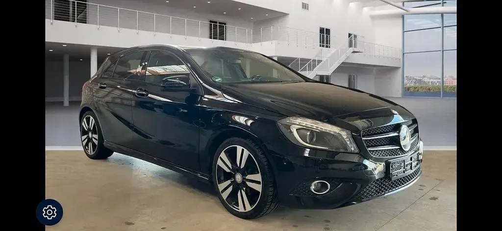 Gebraucht Mercedes A200 156 PS (114 kW) 2014 Schwarz Kleinwagen