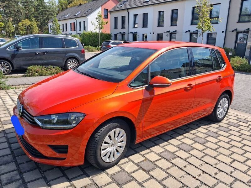 Orange Gebraucht 2014 VW Golf Sportsvan Trendline Van / Kleinbus | 12.000 € (Fairer Preis) - Bild 1/4