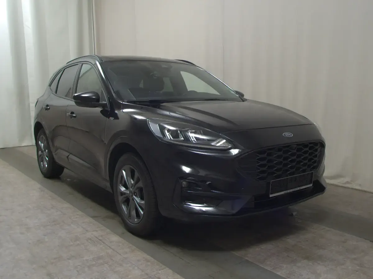 Gebraucht Ford Kuga ST-Line 150 PS (110 kW) 2022 Schwarz SUV