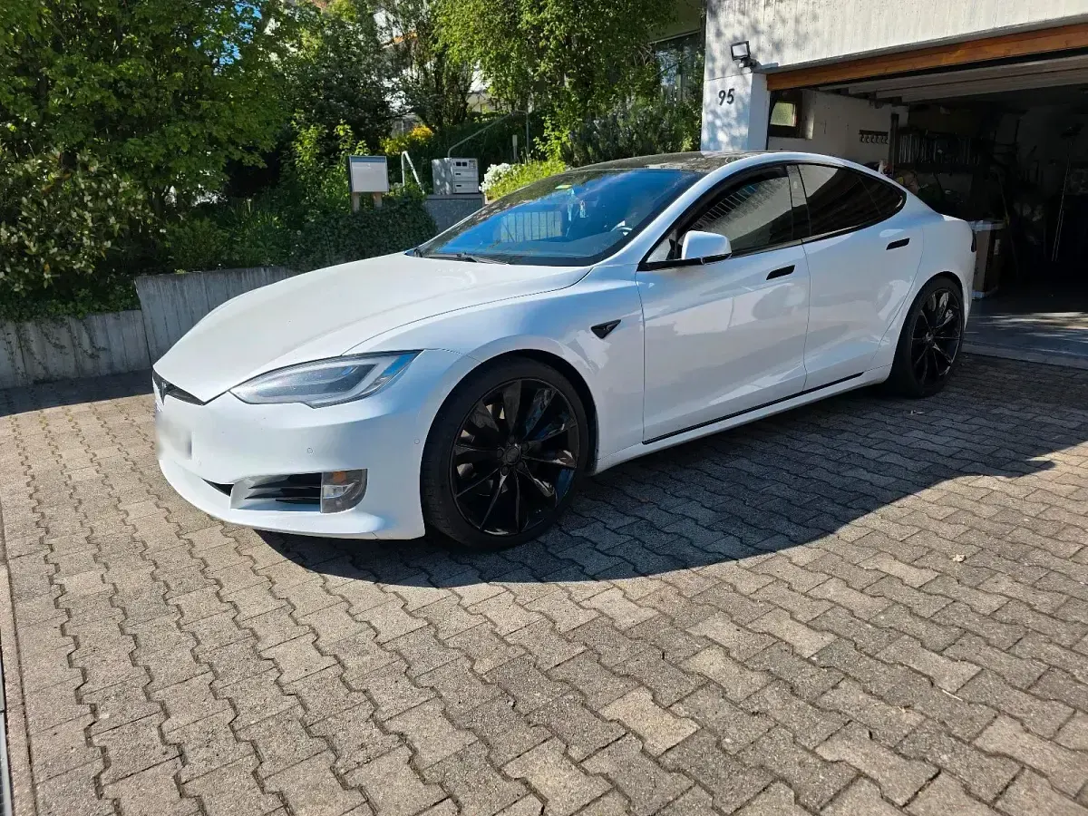 Second-hand Tesla Model S 397 kW (541 CP) 2020 Alb Hatchback