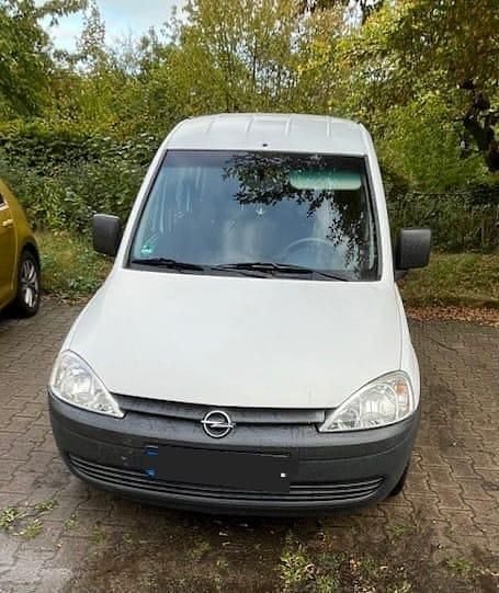 Gebraucht Opel Combo 94 PS (69 kW) 2006 Weiß Van / Kleinbus