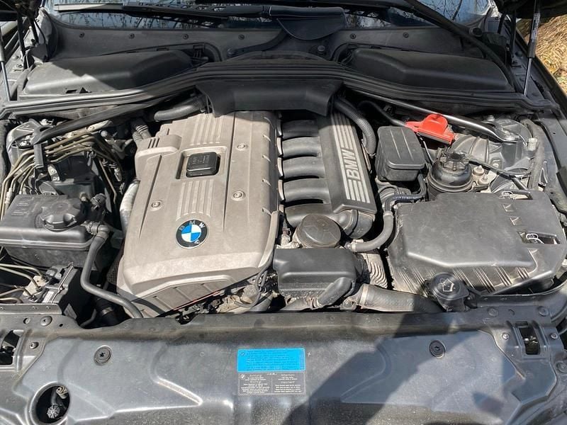 Gebraucht BMW 525 218 PS (160 kW) 2005 Schwarz Limousine