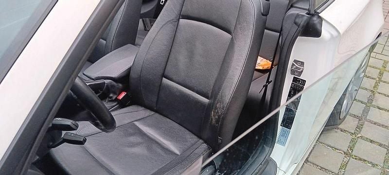 Gebraucht BMW 118 Cabriolet 143 PS (105 kW) 2010 Weiß Cabrio