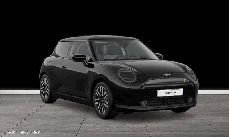 Gebraucht Mini Cooper SE 160 kW (218 PS) 2024 Schwarz Kleinwagen
