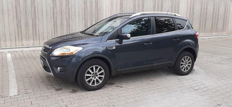 Gebraucht Ford Kuga 140 PS (102 kW) 2010 Blau SUV