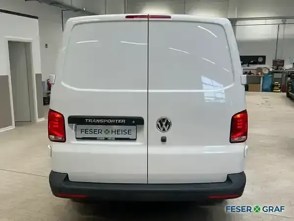 Gebraucht VW T6.1 110 PS (80 kW) 2022 Candyweiß Van