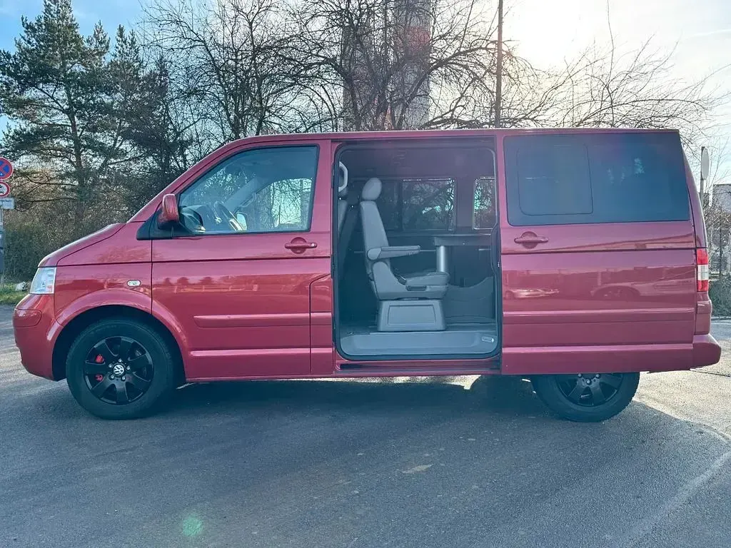 Gebraucht VW T5 Highline 174 PS (127 kW) 2005 Rot Van