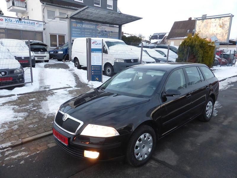 Gebraucht Skoda Octavia Ambiente 140 PS (102 kW) 2009 Schwarz Kombi