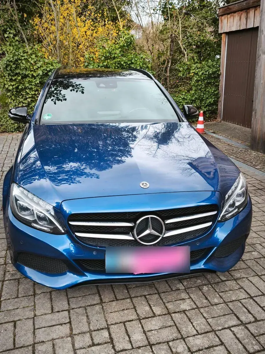 Gebraucht Mercedes C220 170 PS (125 kW) 2018 Blau Kombi