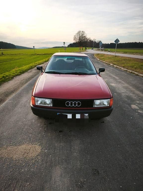 Rot Gebraucht 1988 Audi 80 Limousine | 6.000 € - Bild 1/4