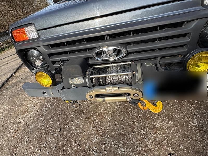 Gebraucht Lada Urban 83 PS (61 kW) 2018 Andere farben SUV