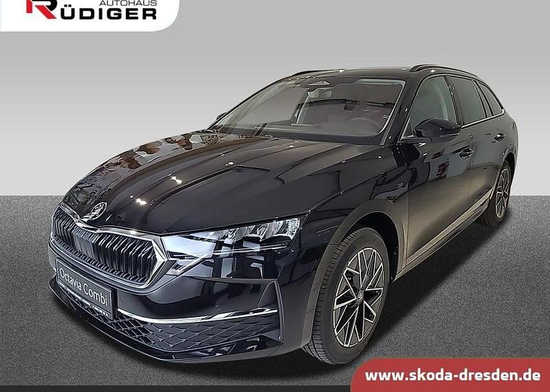 Schwarz Neu 2025 Skoda Octavia Tour Kombi | 38.490 € (Etwas zu teuer) - Bild 1/4