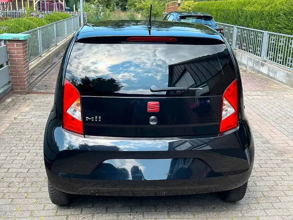 Gebraucht Seat Mii I-Tech 60 PS (44 kW) 2015 Schwarz Kleinwagen