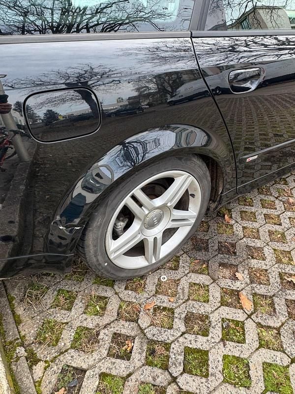 Gebraucht Audi A4 S-Line 163 PS (119 kW) 2002 Schwarz Kombi