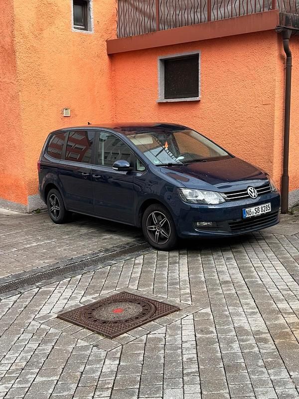 Blau Gebraucht 2012 VW Sharan Van / Kleinbus | 6.900 € (Guter Preis) - Bild 1/4