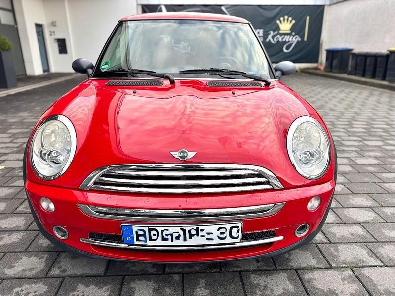 Rot Gebraucht 2005 Mini ONE Kleinwagen | 2.400 € (Guter Preis) - Bild 1/4