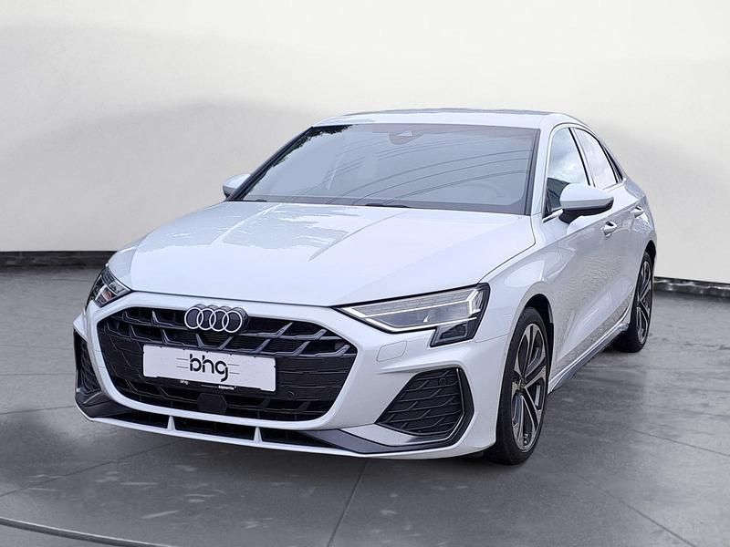 Weiß Gebraucht 2025 Audi A3 S-Line Limousine | 39.900 € - Bild 1/4