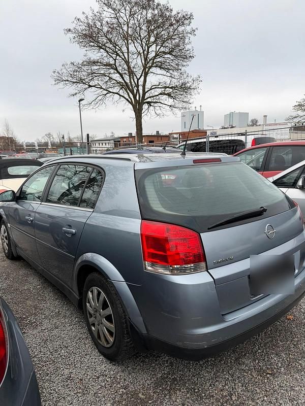 Gebraucht Opel Signum 125 PS (91 kW) 2004 Andere farben Kleinwagen