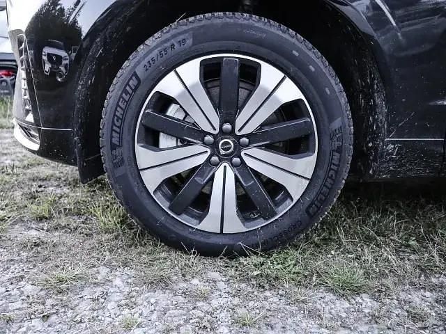 Gebraucht Volvo XC60 Plus 455 PS (334 kW) 2023 Onyx black metallic SUV