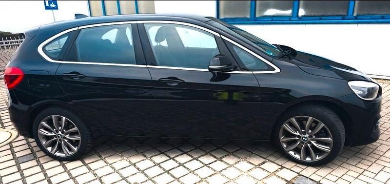 Gebraucht BMW 225 Active Tourer iPerformance 224 PS (164 kW) 2019 Schwarz Van / Kleinbus
