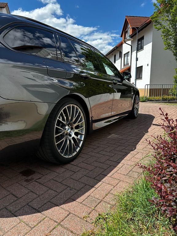 Gebraucht BMW 530 Shadowline 258 PS (189 kW) 2012 Schwarz Kombi
