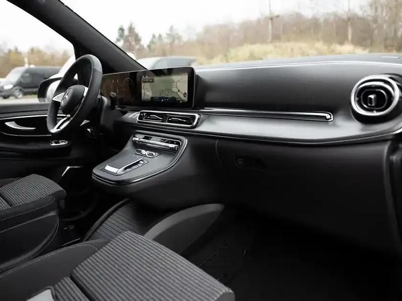 Gebraucht Mercedes V250 Style 190 PS (139 kW) 2025 Obsidianschwarz metallic Van / Kleinbus