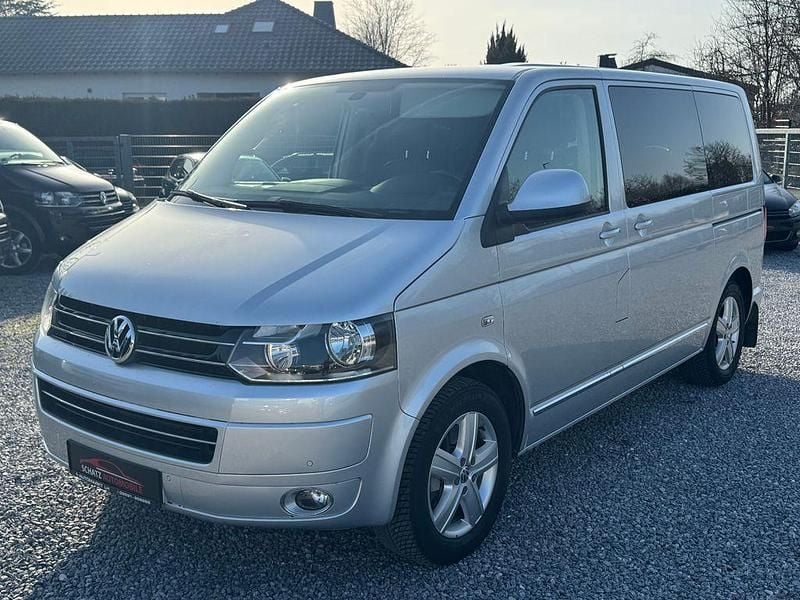 Gebraucht VW Multivan 179 PS (131 kW) 2014 Silber Van / Kleinbus