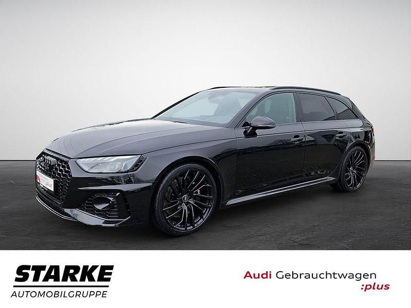 Gebraucht Audi RS4 Ambiente 450 PS (330 kW) 2023 Mythosschwarz metallic Kombi